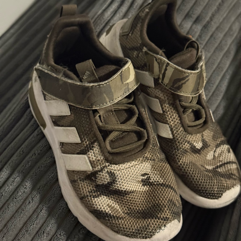 Kids adidas Sneakers